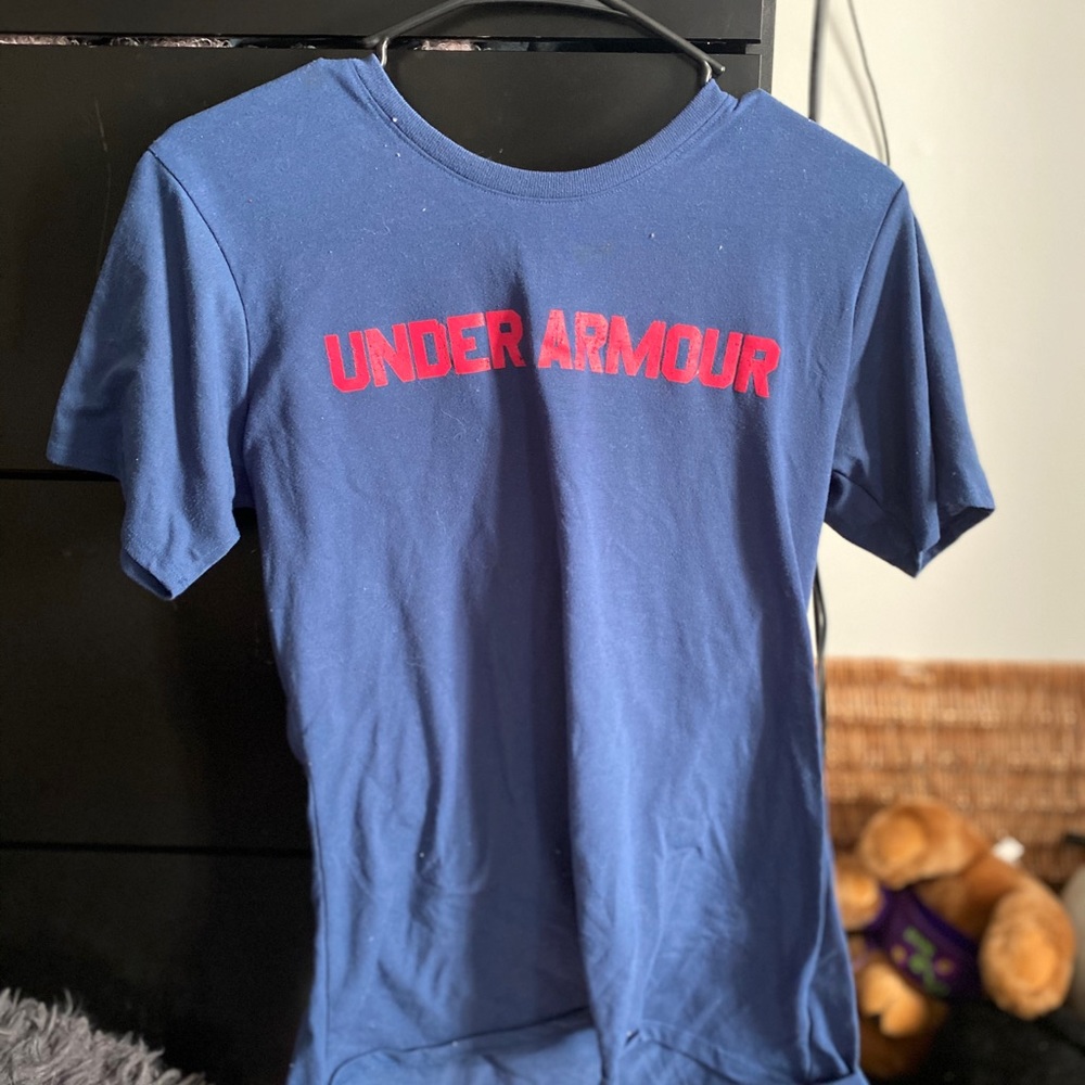 Under Armour T Shirt